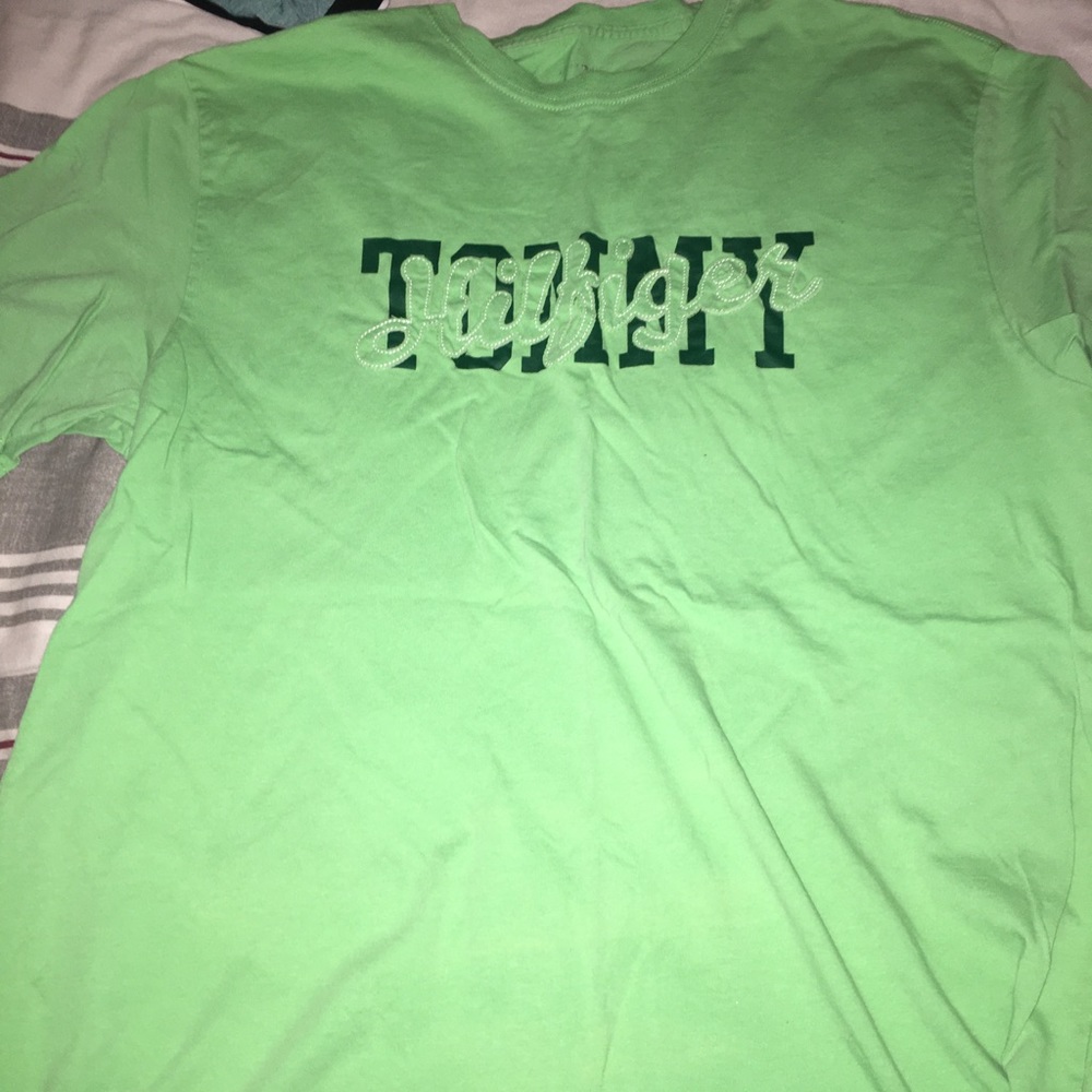 Men’s green Tommy Hilfiger shirt